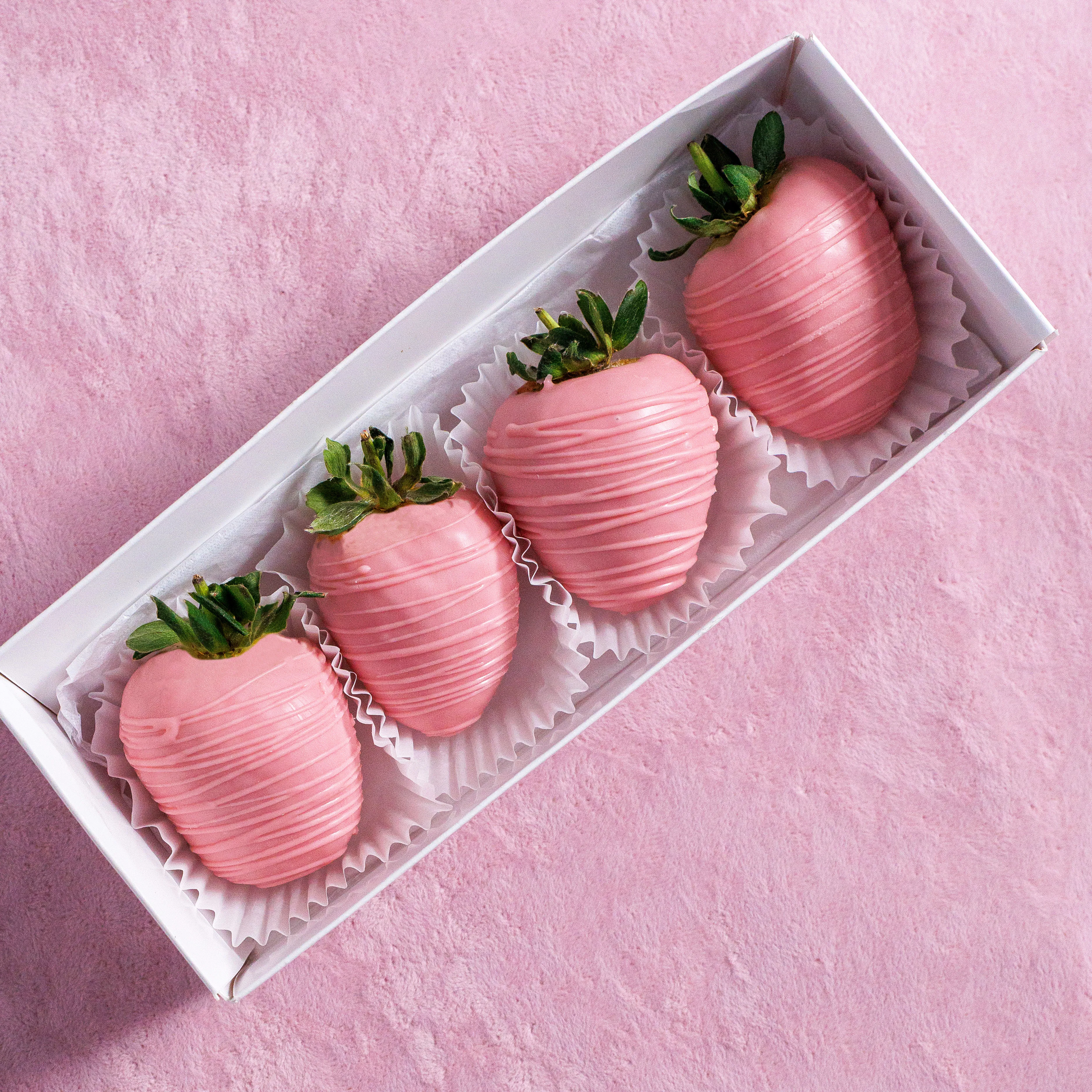 Букет Мини-набор клубники в шоколаде Барби