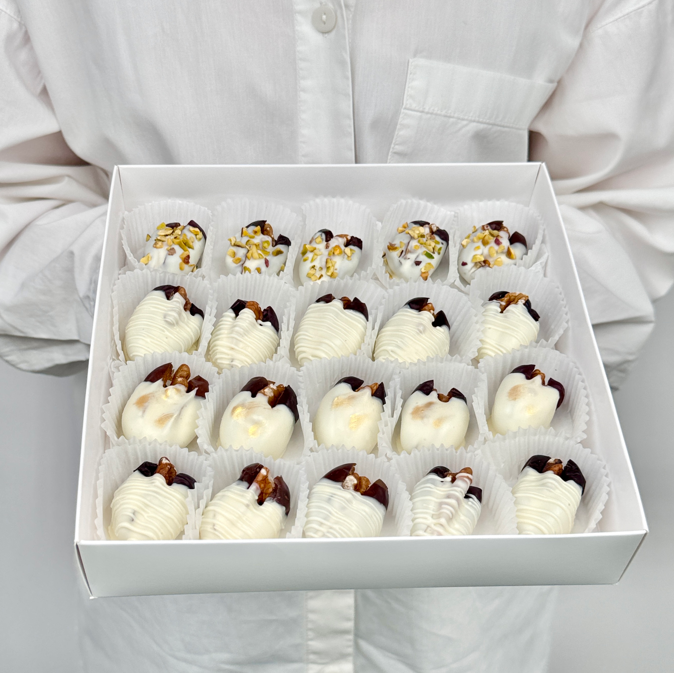 Букет Финики в шоколаде Медовый дворец