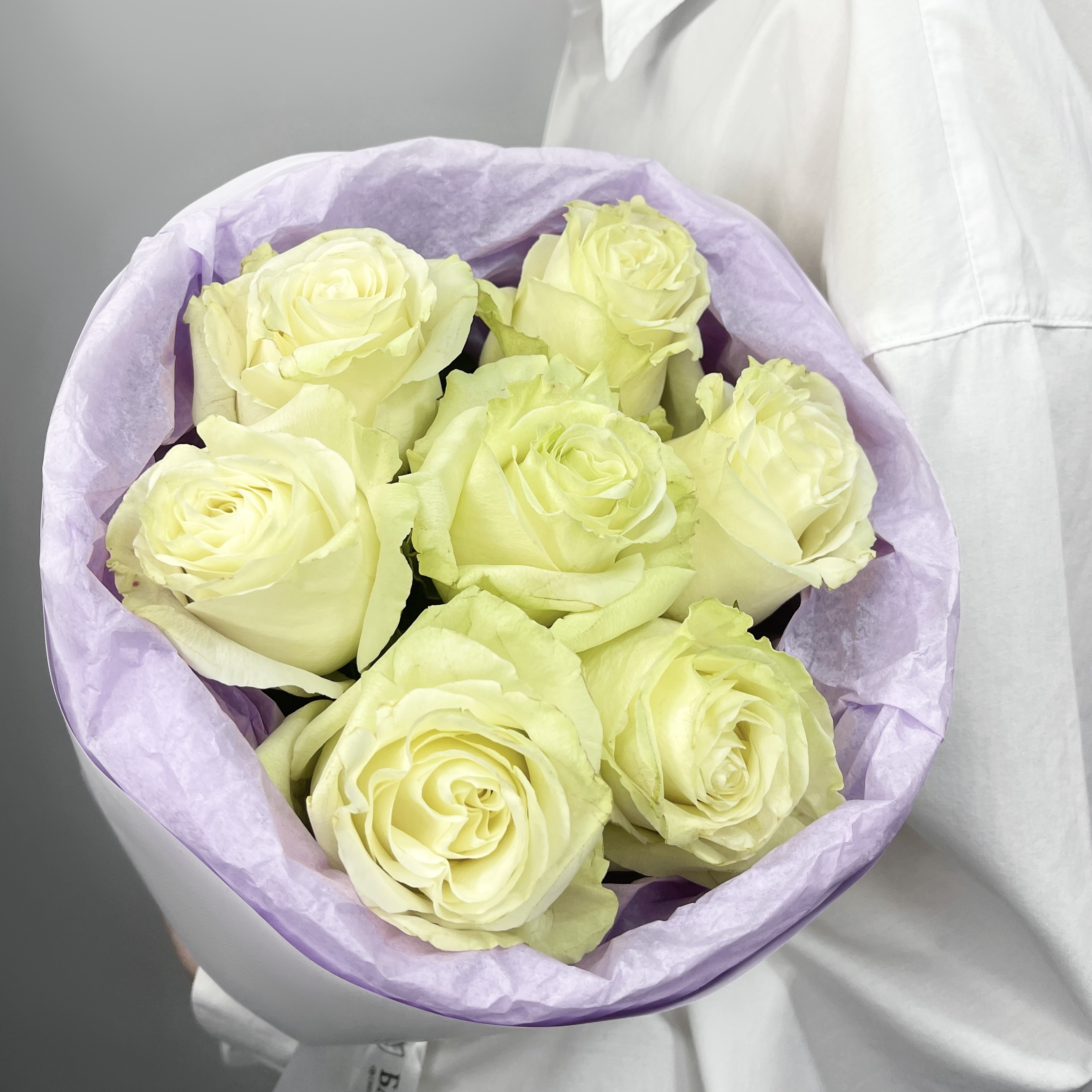 Букет Монобукет из 7 белых роз №2