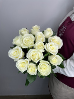 Букет Букет из 15 белых роз под ленту